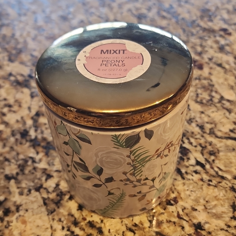 Mixit Peony Petals Fragranced Candle NEW